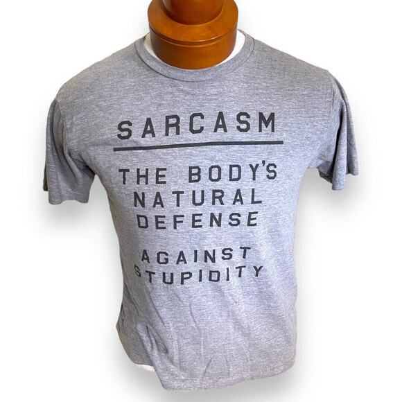 Black Matter Mens Tee Sz M Sarcasm The Body's Natural Defense Against Stupidity - Picture 6 of 12